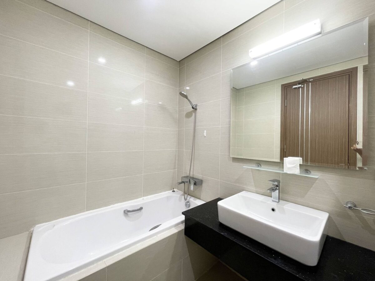 New 3-bedroom apartment for rent at The Link L5 Ciputra (13)