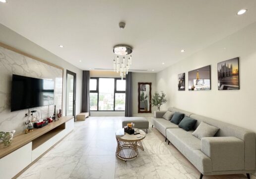 Rustic 3-bedroom apartment at Le Roi Soleil for rent (1)