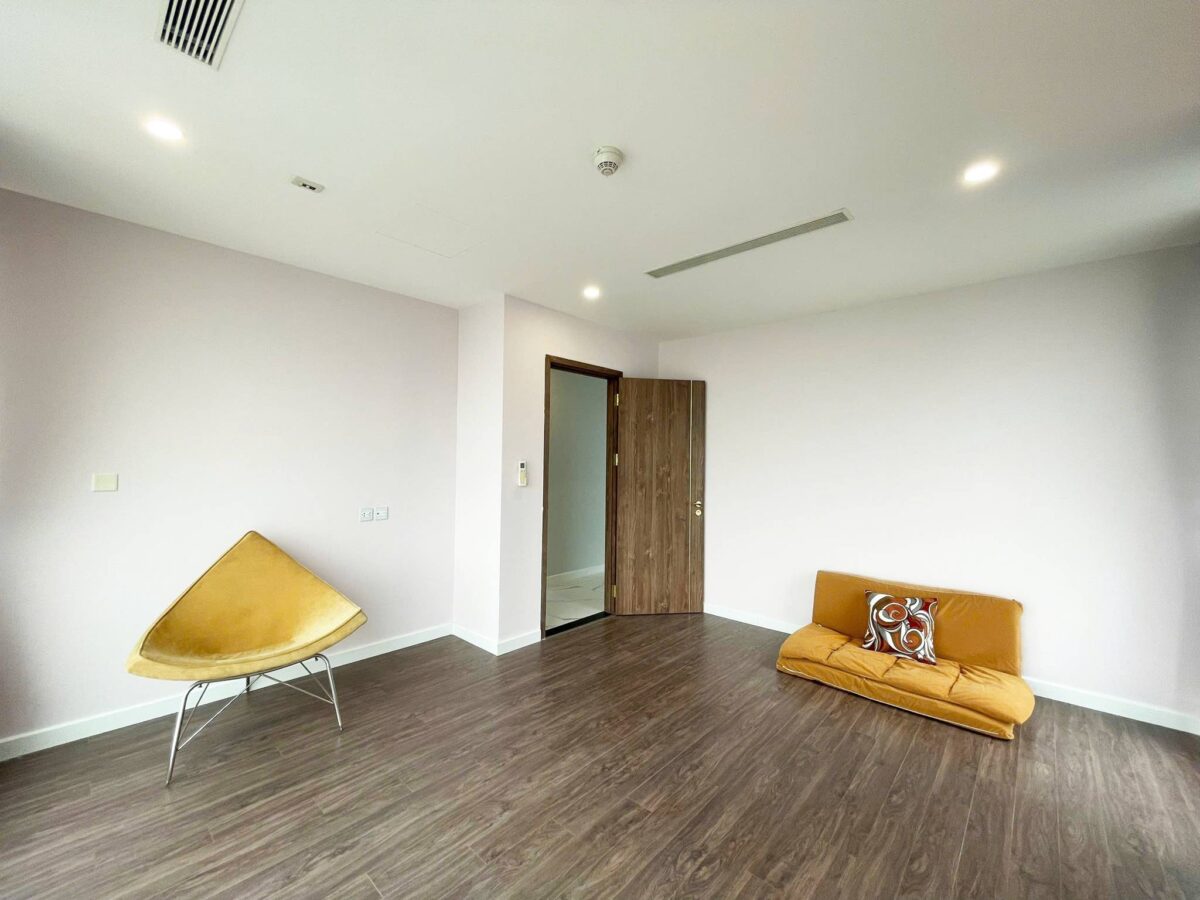 Brand-new river-view duplex apartment at S5 Sunshine City for rent (31)