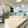 Cheap 2-bedroom lake-view apartment at 59 Xuan Dieu for rent (6)