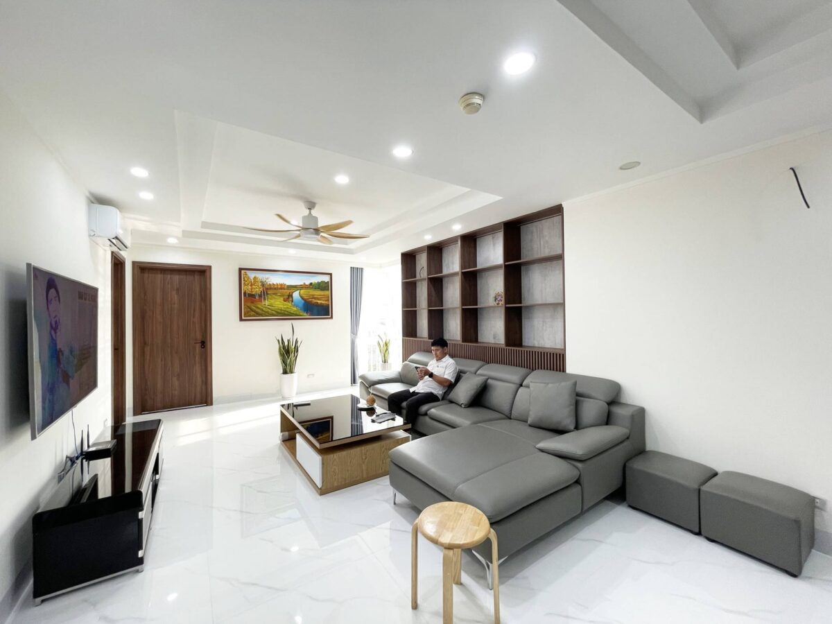 High-end 3-bedroom apartment at G3 Ciputra for rent (1)