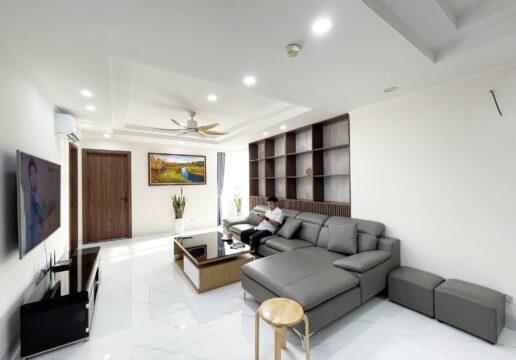 High-end 3-bedroom apartment at G3 Ciputra for rent (1)