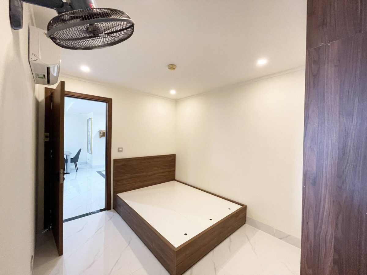 High-end 3-bedroom apartment at G3 Ciputra for rent (22)