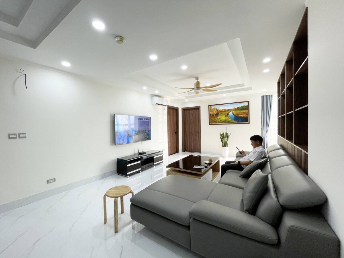 High-end 3-bedroom apartment at G3 Ciputra for rent (3)