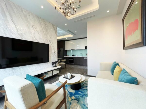 Luxurious serviced apartment in Dong Da District - The Gloria (2)