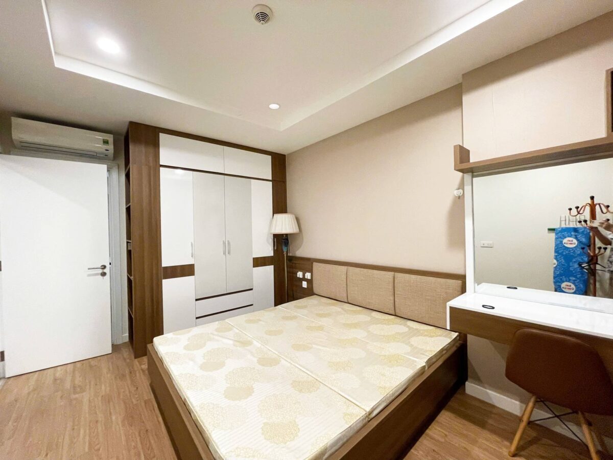 Modern 2-bedroom Kosmo apartment for rent (15)