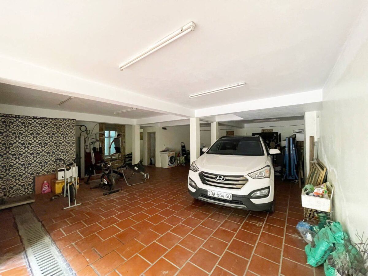 Old French style garden villa for rent in Vuon Dao (40)