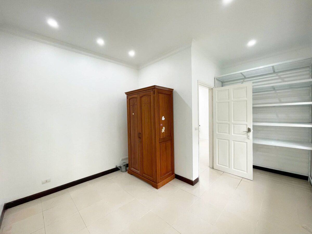 Luxurious 5-bedroom villa for rent in D4 block, Ciputra Hanoi (27)