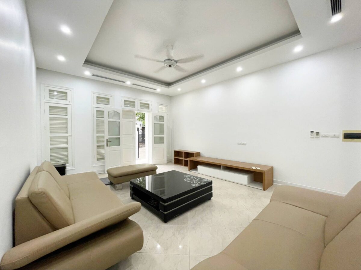 Luxurious 5-bedroom villa for rent in D4 block, Ciputra Hanoi (6)