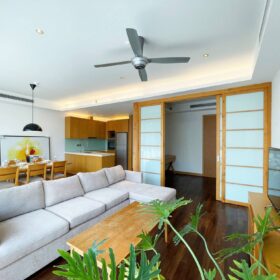 Luxurious serviced apartment on To Ngoc Van Street for rent (1)