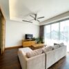 Luxurious serviced apartment on To Ngoc Van Street for rent (4)