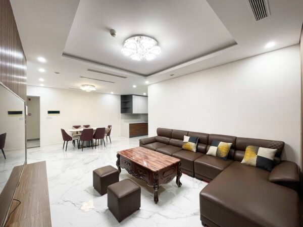 Spacious 3-bedroom apartment at S4 Sunshine City for rent (1)