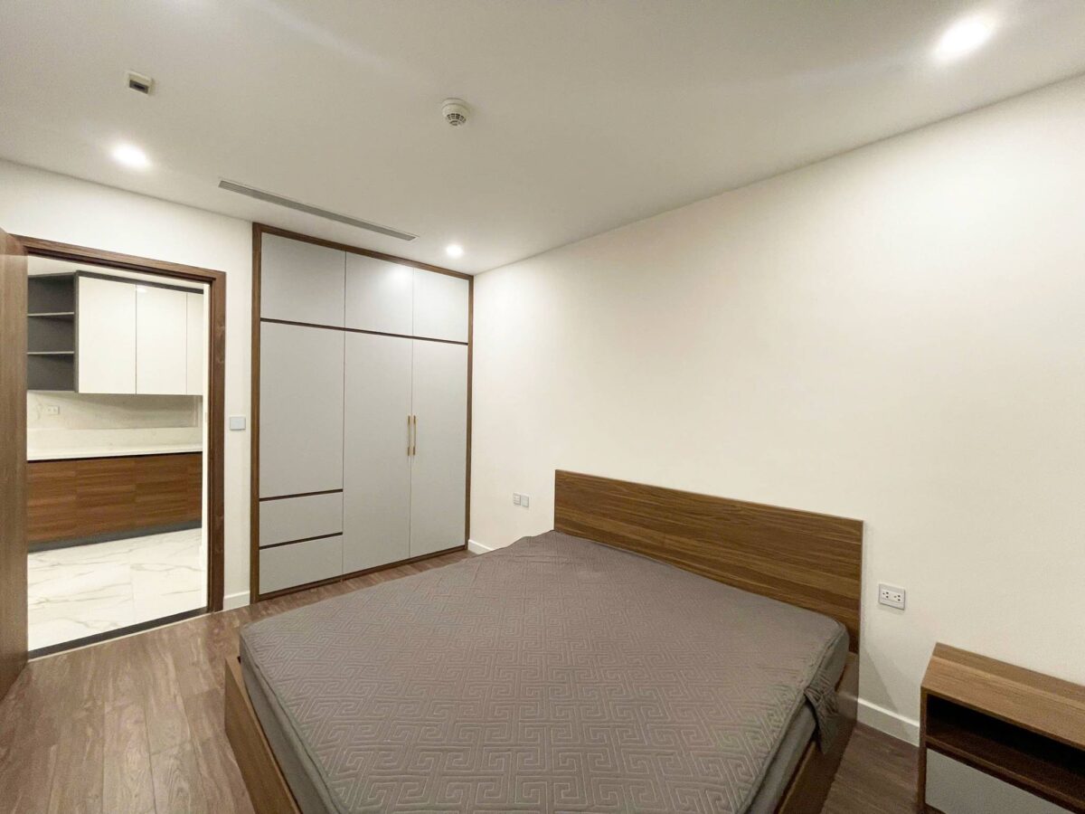 Spacious 3-bedroom apartment at S4 Sunshine City for rent (11)