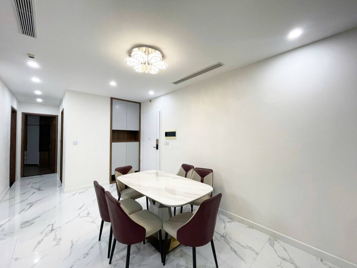 Spacious 3-bedroom apartment at S4 Sunshine City for rent (6)