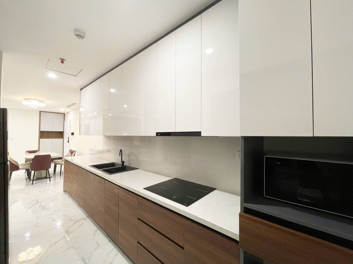 Spacious 3-bedroom apartment at S4 Sunshine City for rent (8)