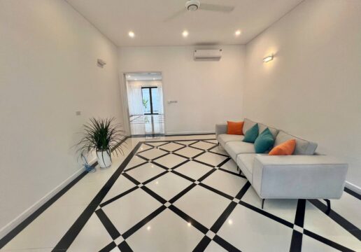 Beautiful 3-bedroom garden house at C4 Ciputra for rent (1)