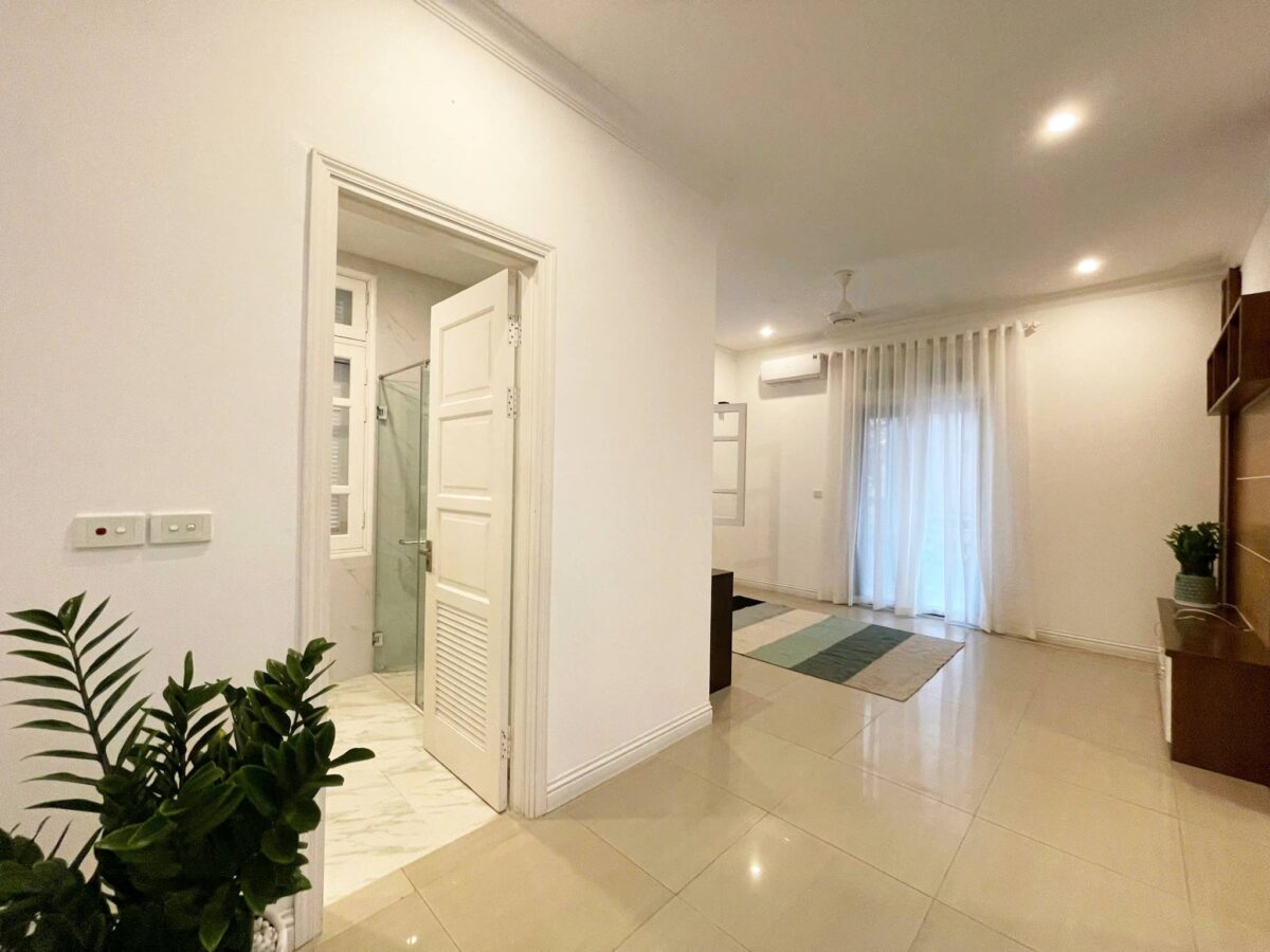 Desirable 5BRs villa for rent at Ciputra Hanoi (14)