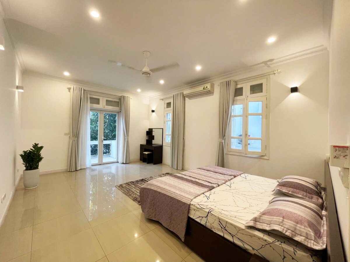 Desirable 5BRs villa for rent at Ciputra Hanoi (20)