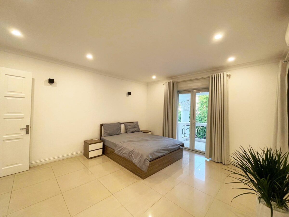 Desirable 5BRs villa for rent at Ciputra Hanoi (31)