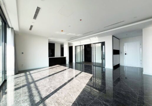Gorgeous 211SQM 4BRs no-option apartment for rent at Sunshine Golden River (1)