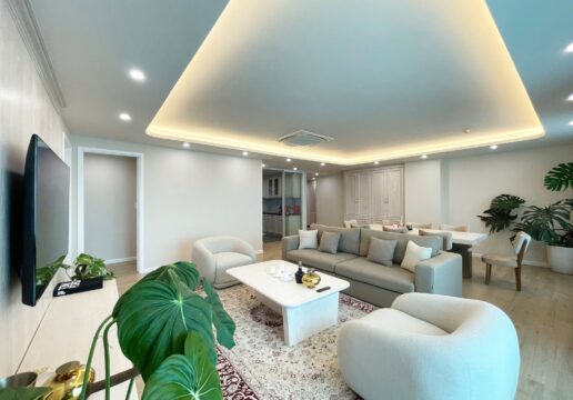 Elegant 3-bedroom apartment at E4 Ciputra for rent (1)