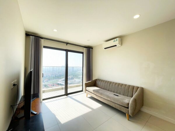 Gorgeous 2-bedroom apartment at Kosmo Tay Ho for rent with fantastic lake view (2)