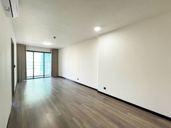 High-end unfurnished 2BRs SOHO apartment at Heritage Westlake for rent (2)