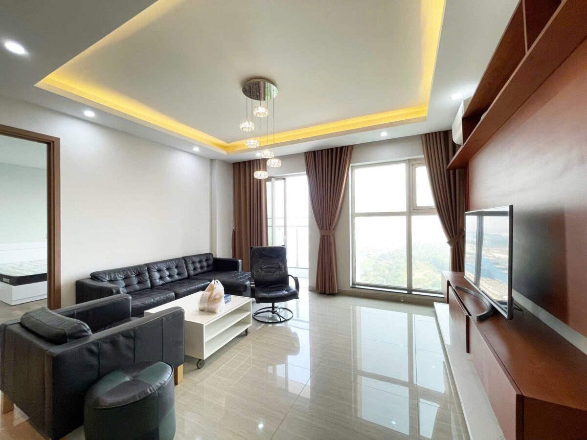 Modern 3-bedroom 154-SQM apartment at L4 Ciputra for rent (1)