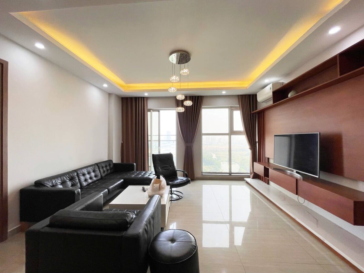 Modern 3-bedroom 154-SQM apartment at L4 Ciputra for rent (3)