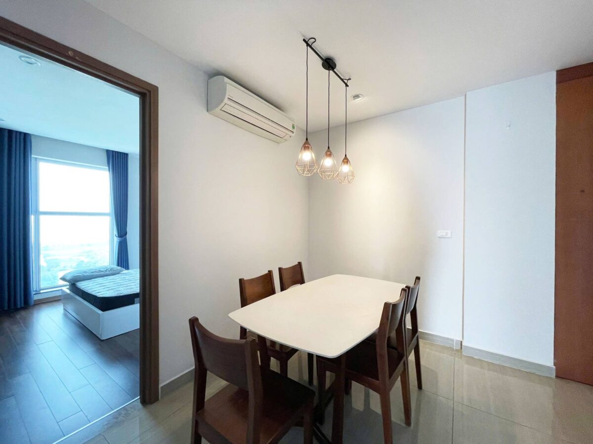 Modern 3-bedroom 154-SQM apartment at L4 Ciputra for rent (5)