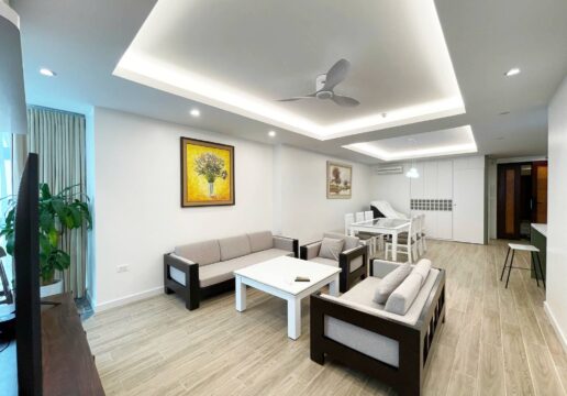 Modern 3-bedroom apartment for rent at E4 Ciputra (1)