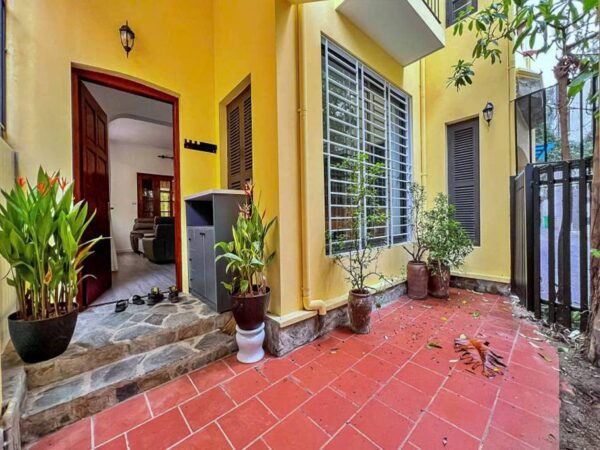 A Charming Three-Story Villa in Tay Ho's Serene Neighborhood (2)