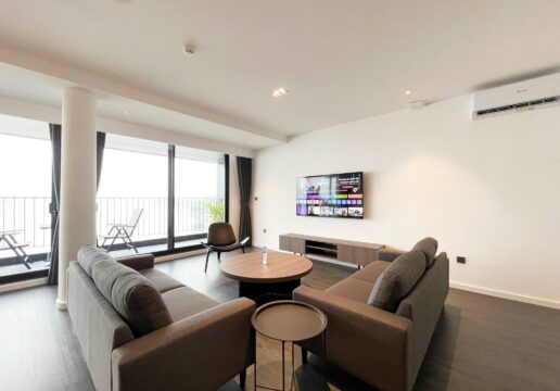 Awesome lake-view 3-bedroom serviced apartment at Quang Khanh, Tay Ho for rent (1)