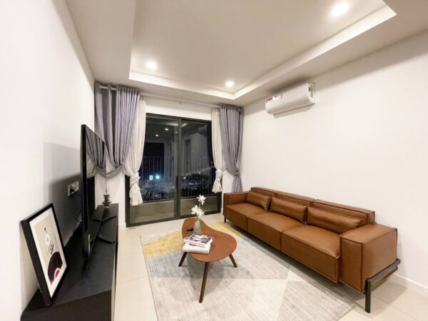 Brand-new 2-bedroom apartment for rent at Kosmo Tay Ho (2)