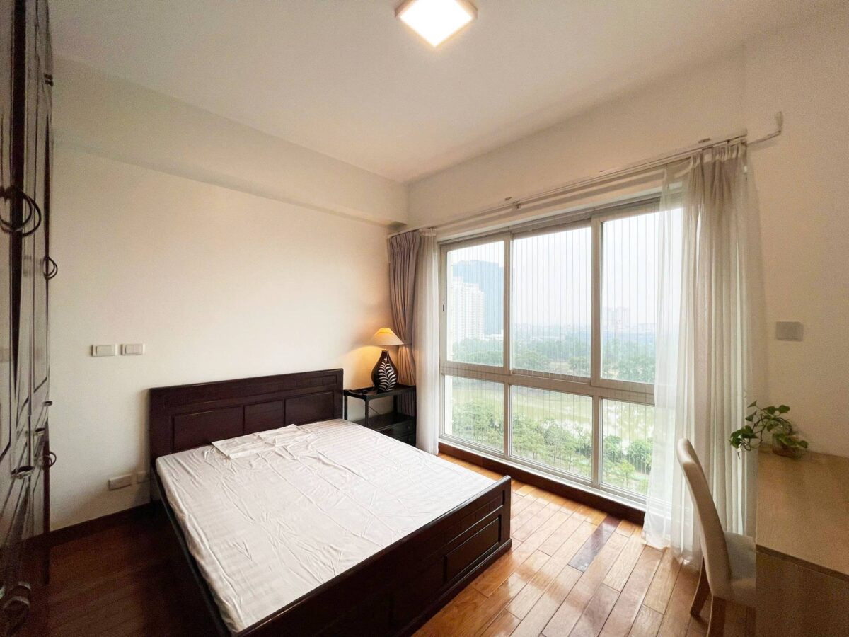 Enormous 4-bedroom apartment at P1 Ciputra for rent (10)