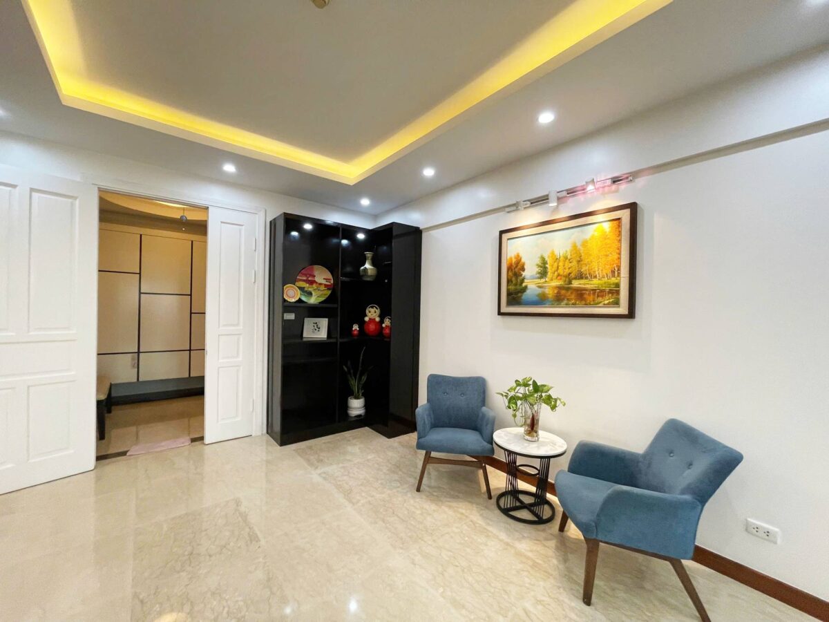 Enormous 4-bedroom apartment at P1 Ciputra for rent (5)