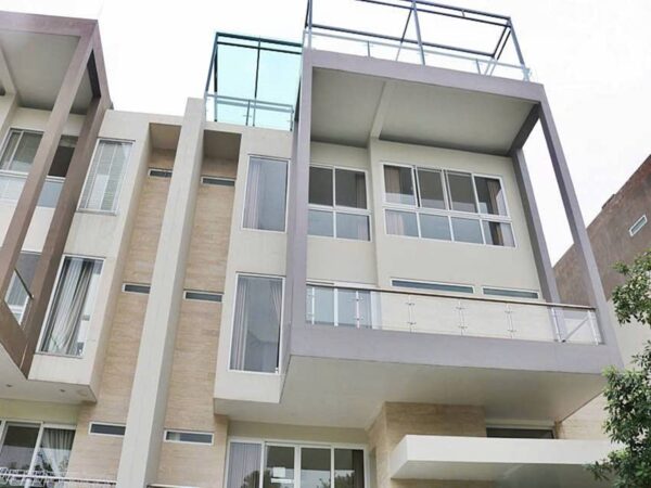 Giant 6-bedroom garden villa for rent at Q block, Ciputra Hanoi (1)