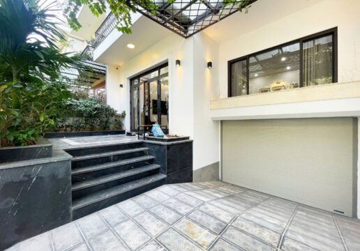 High-end 6-bedroom villa for rent at K Ciputra (1)