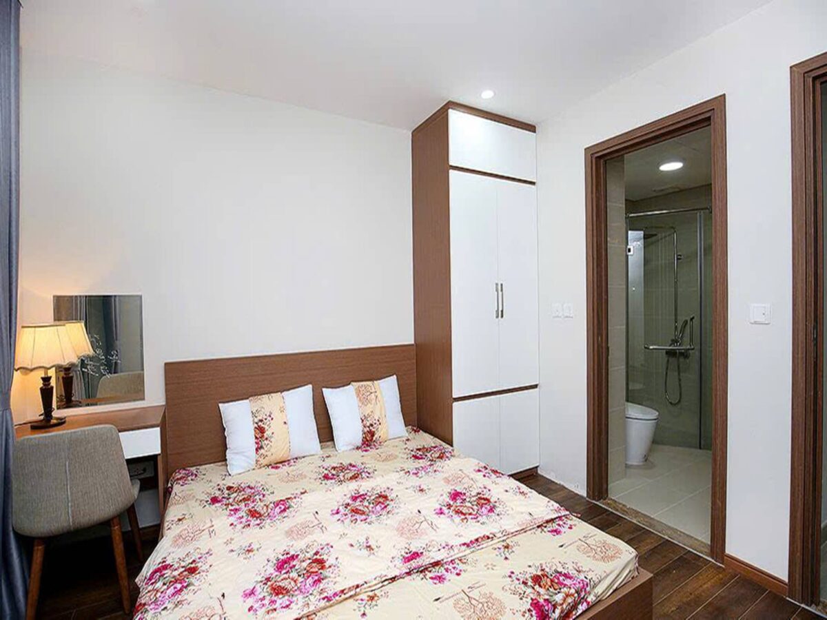 Lovely 2-bedroom apartment at L3 Ciputra for rent (12)