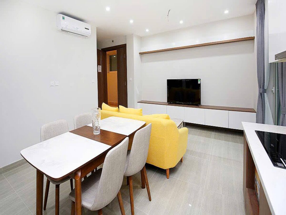 Lovely 2-bedroom apartment at L3 Ciputra for rent (4)