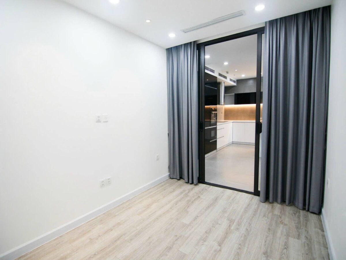 High-class 3-bedroom apartment at Le Roi Soleil for rent (13)