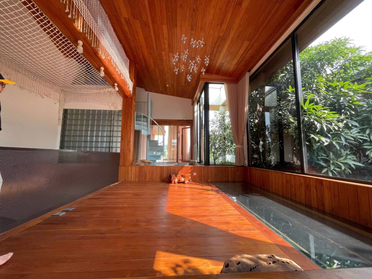 Excellent 270m2 island villa with river view for rent at Ecopark (20)