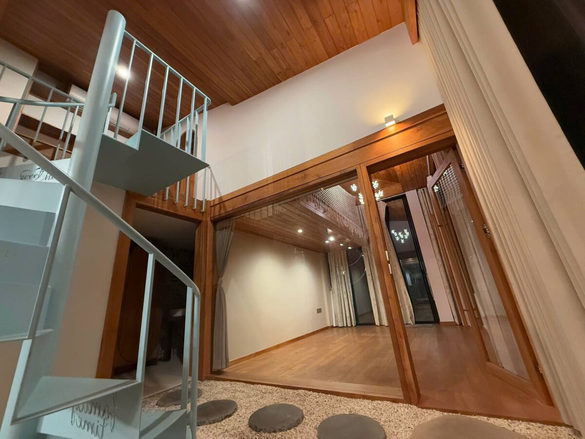 Excellent 270m2 island villa with river view for rent at Ecopark (22)