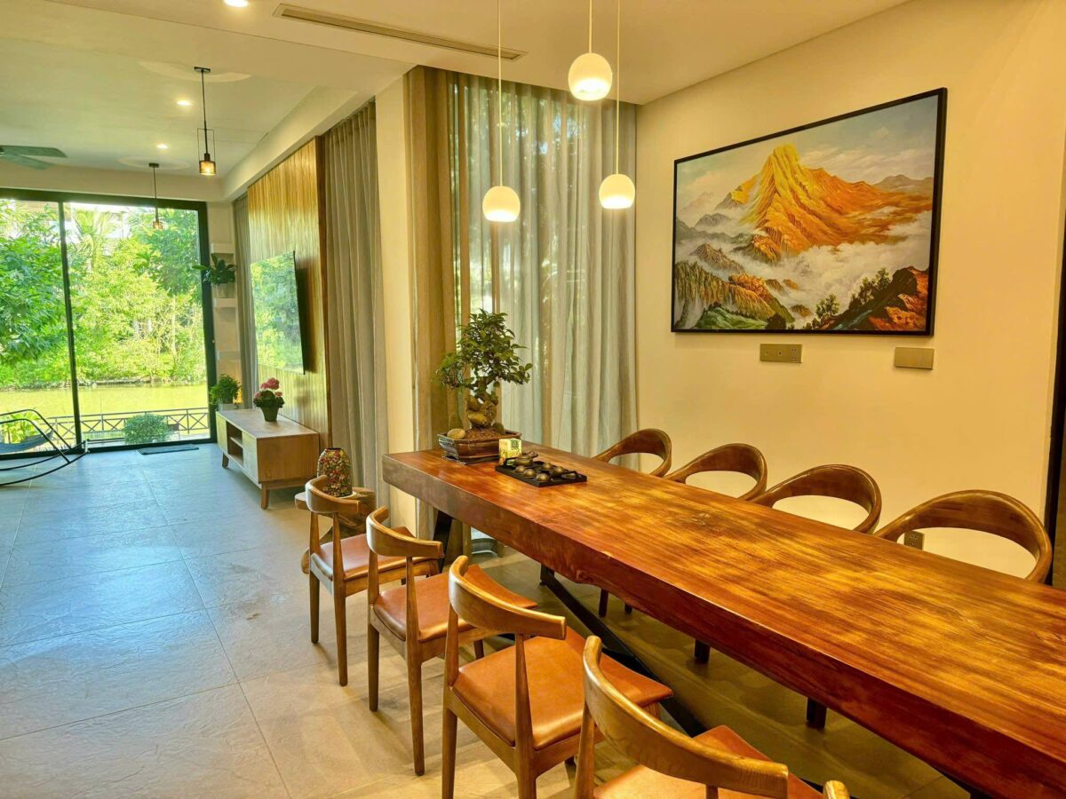 Excellent 270m2 island villa with river view for rent at Ecopark (3)