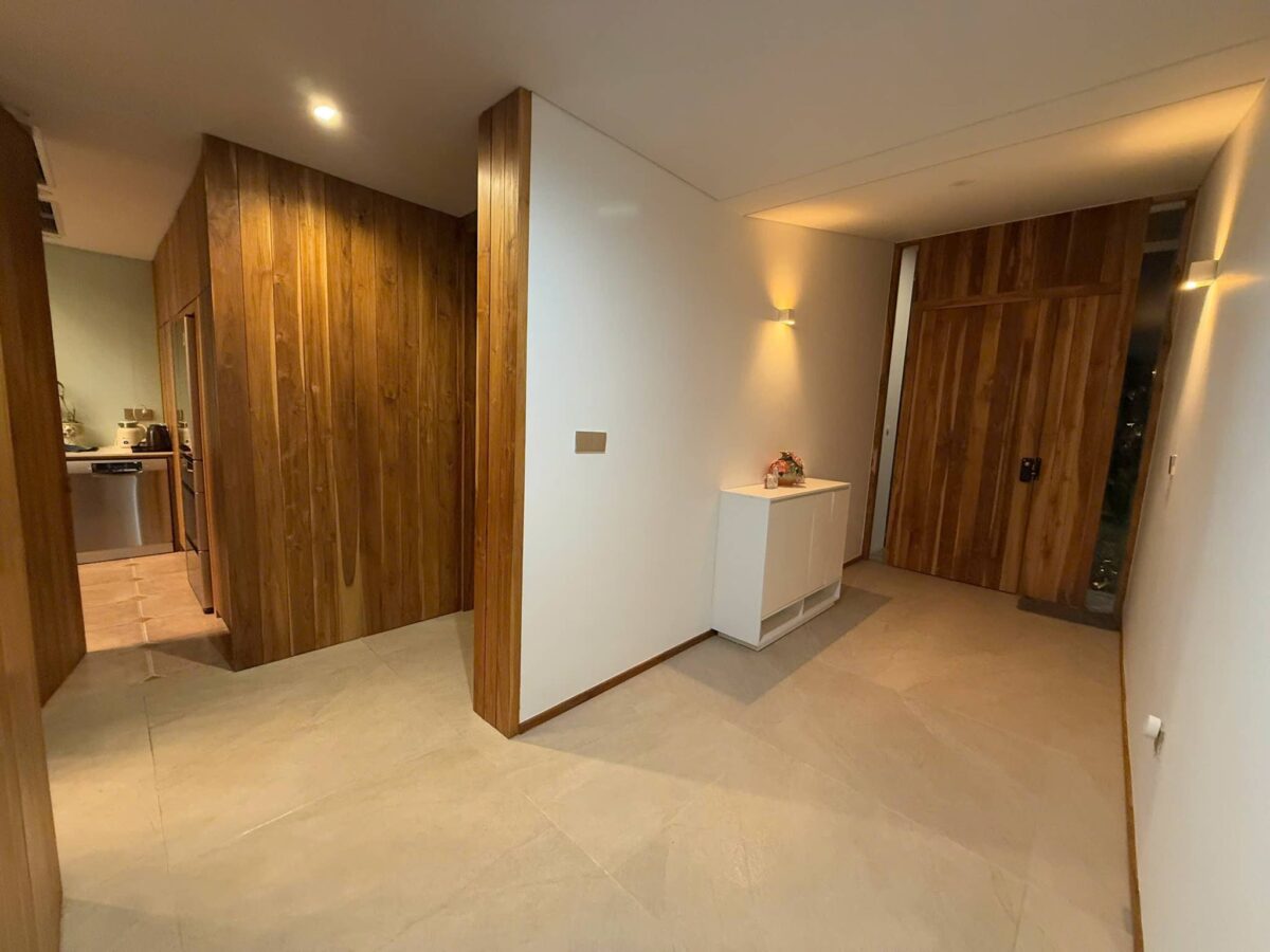 Excellent 270m2 island villa with river view for rent at Ecopark (7)