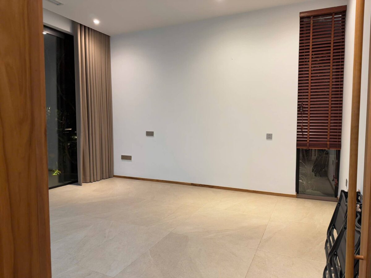 Excellent 270m2 island villa with river view for rent at Ecopark (8)
