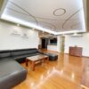 Cheap 3-bedroom 154-SQM apartment at E4 Ciputra for rent (4)