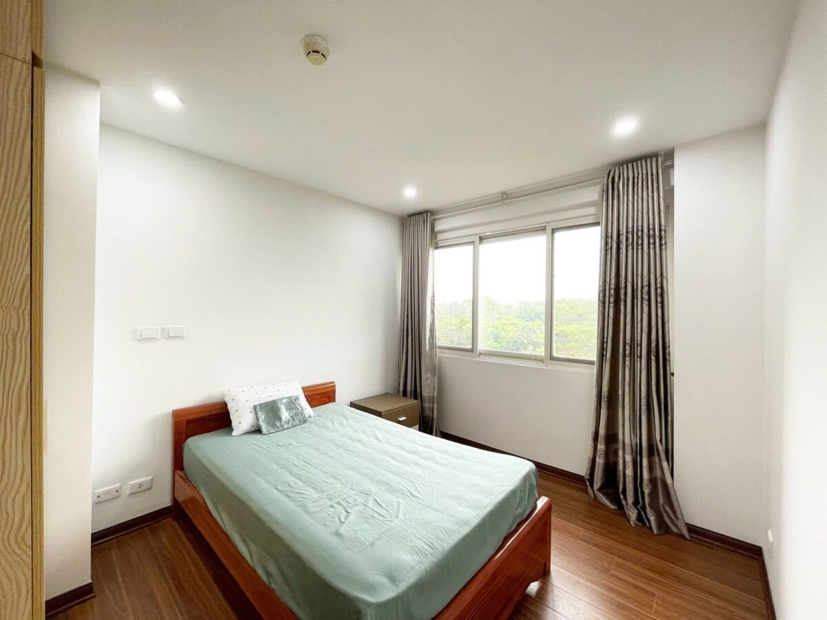 Cheap 4-bedroom 182-SQM apartment at Ciputra for rent at only 1200 USD (12)