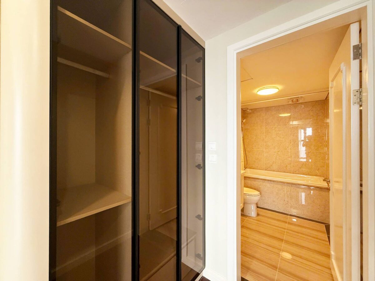 Brand-new & Elegant 2-bedroom apartment for rent at D' Le Roi Soleil (11)