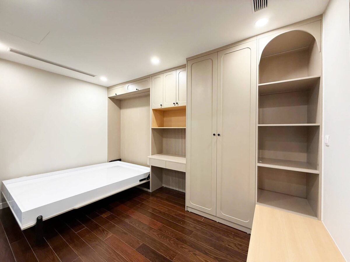 Brand-new & Elegant 2-bedroom apartment for rent at D' Le Roi Soleil (13)